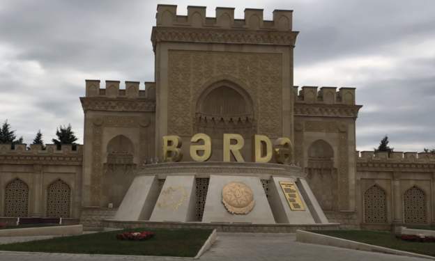 Azerbaycan: Barda'ya yönelik füze saldırısında 4 kişi hayatını kaybetti